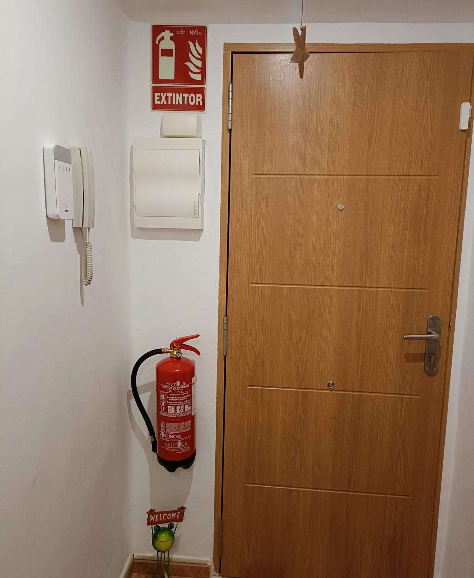 Daoiz, Vivienda Vacacional Para Familias Y Mayores De 25 Anos En El Grao De Gandia 3Ro Sin Ascensor Playa de Gandia Екстер'єр фото